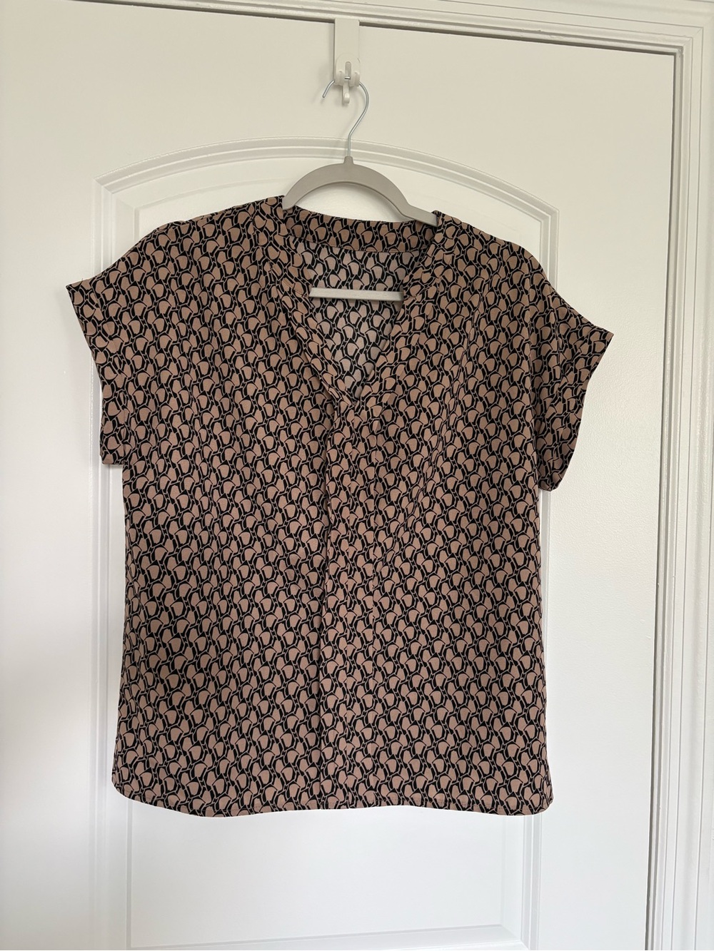 Short Sleeve V-Neck Printed Blouse in Brown and Black